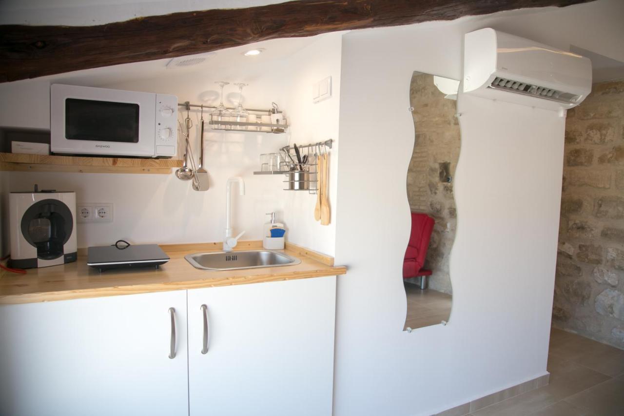 Apartamentos Turisticos La Casa Vieja Sabiote Ngoại thất bức ảnh