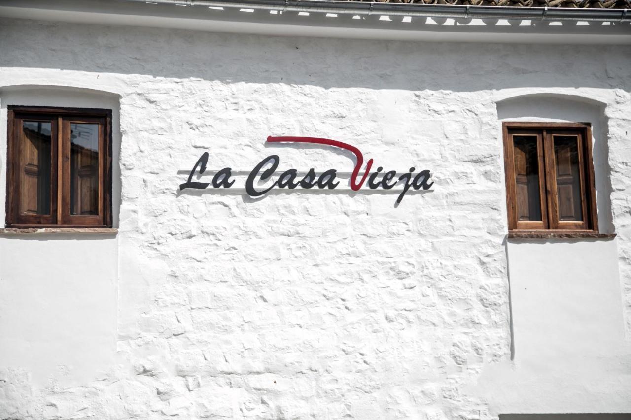 Apartamentos Turisticos La Casa Vieja Sabiote Ngoại thất bức ảnh