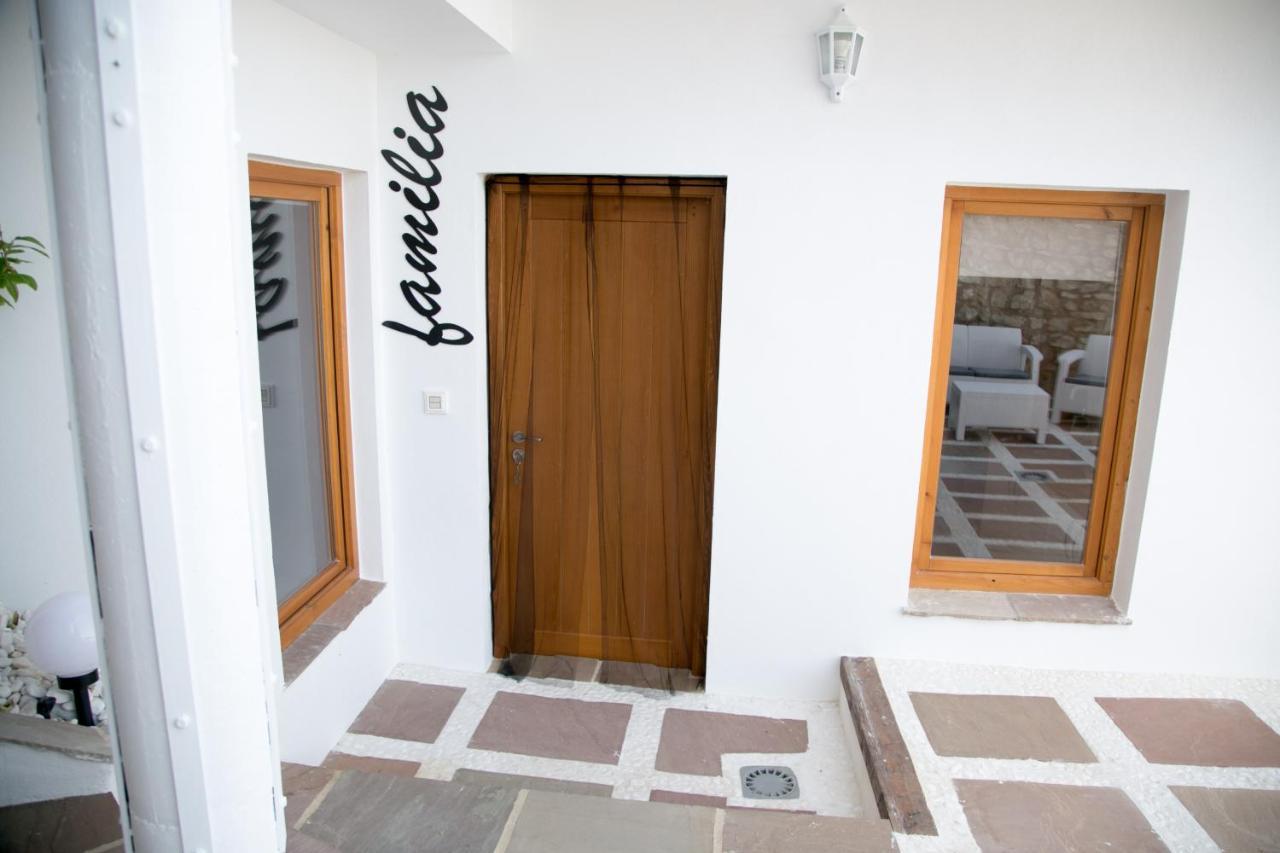 Apartamentos Turisticos La Casa Vieja Sabiote Ngoại thất bức ảnh