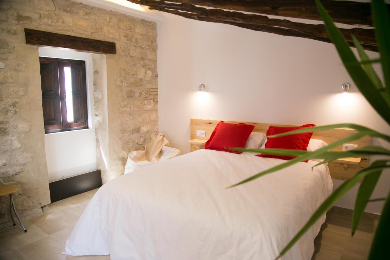Apartamentos Turisticos La Casa Vieja Sabiote Ngoại thất bức ảnh