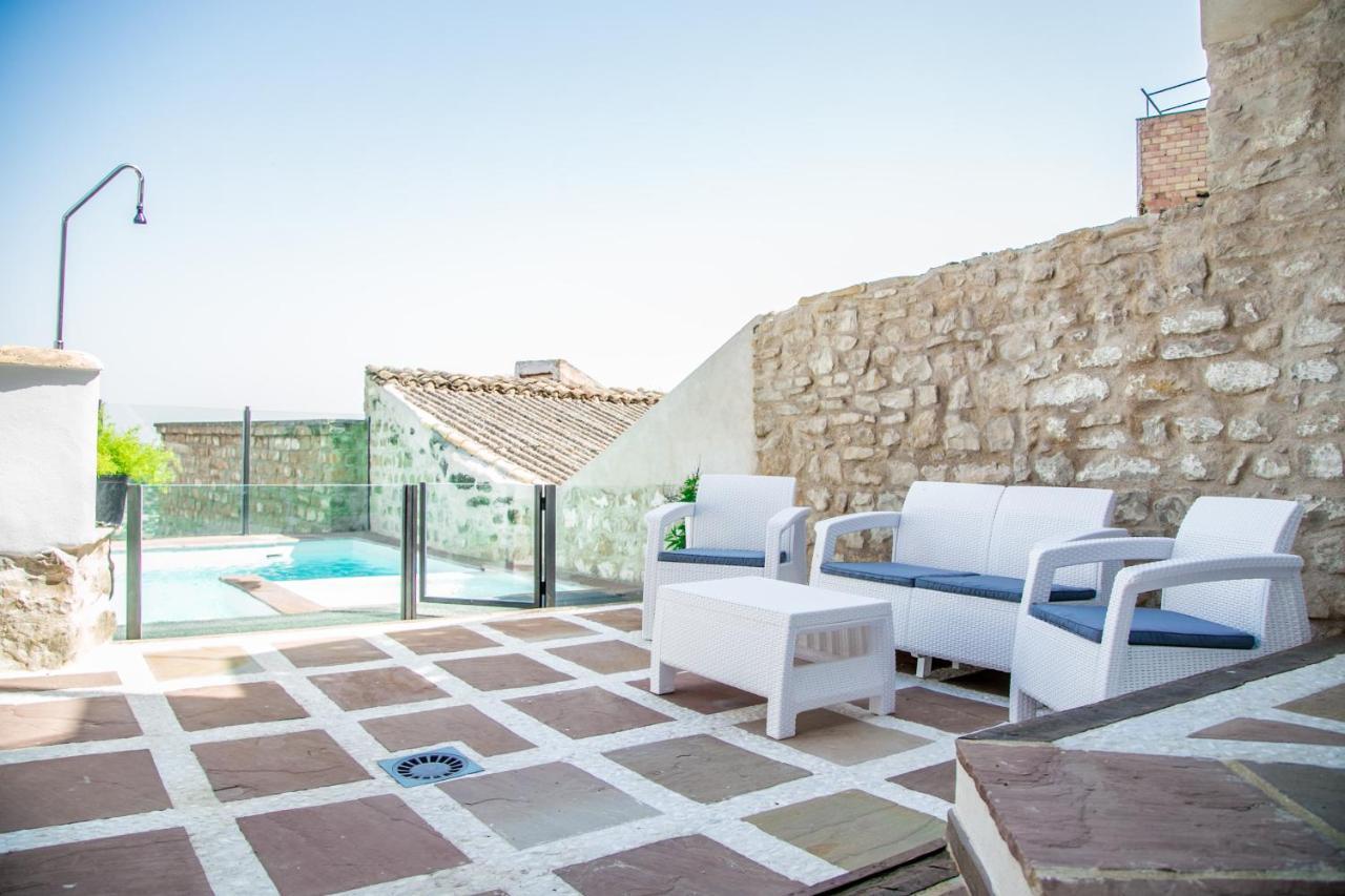 Apartamentos Turisticos La Casa Vieja Sabiote Ngoại thất bức ảnh