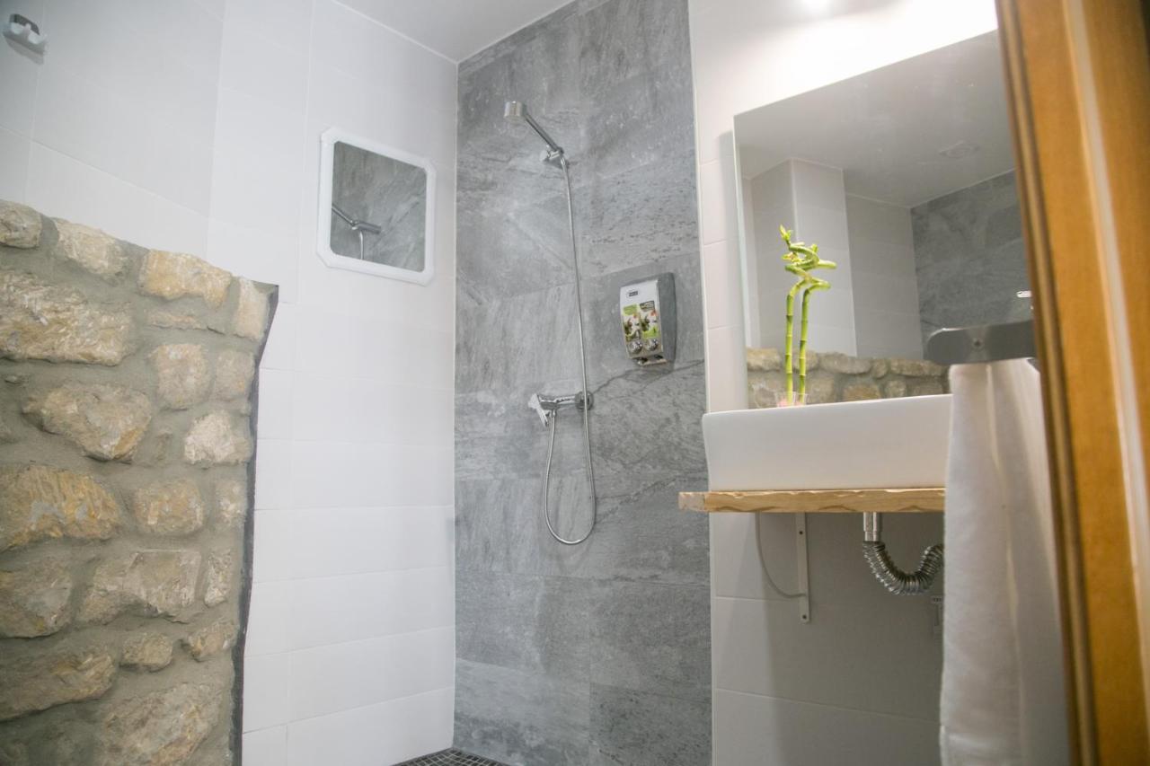 Apartamentos Turisticos La Casa Vieja Sabiote Ngoại thất bức ảnh